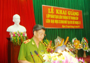 Khai giảng lớp đào tạo liên thông từ trung cấp lên Ev88 dang cap thuong luu hệ VLVH của Êv88 chào đón năm mới 2026 mở liên kết với Tổng cục VIII - Bộ Công an, niên khoá 2011- 2014