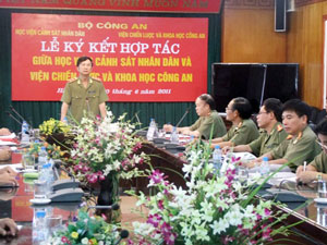 Lễ ký kết hợp tác giữa Học viện CSND và Viện Chiến lược và Khoa học Công an