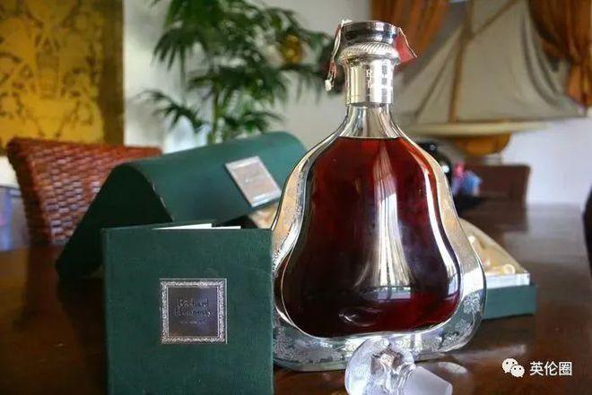 Ứng dụng khoa học kỹ thuật và công nghệ đáp ứng yêu cầu công tác Công an trong tình hình mới