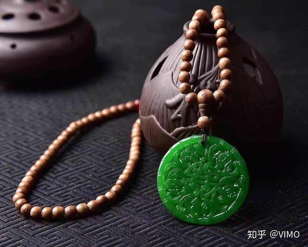 Đại biểu và đại diện học viên chụp ảnh lưu niệm