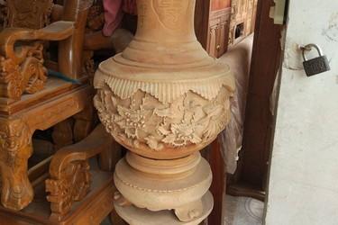 Công an Quảng Bình khắc phục hậu quả mưa lũ tại trường học trên địa bàn. Ảnh: Quang Văn.