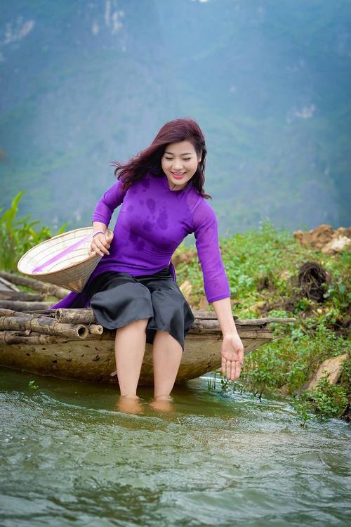 Đồng chí Thứ trưởng Nguyễn Duy Ngọc và các đại biểu tham dự buổi Lễ chụp ảnh lưu niệm.