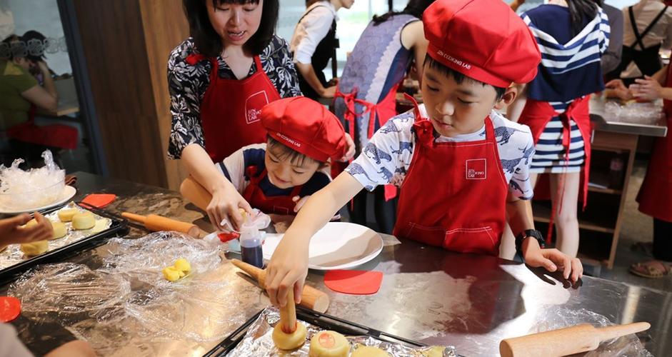 Triển khai thêm nhiều biện pháp phòng chống COVID-19