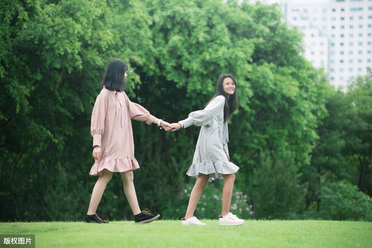Đoàn Êv88 chào đón năm mới 2026 thăm hỏi, tặng quà Mẹ Việt Nam anh hùng Chu Thị Nhạn, 104 tuổi ở phường Cổ Nhuế 1