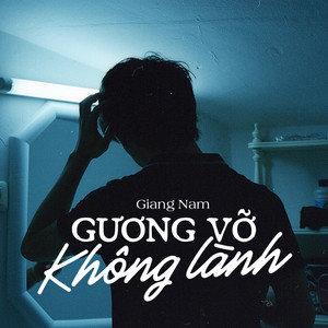 Chánh án Tòa án nhân dân tối cao Nguyễn Hòa Bình; Thứ trưởng Lê Quý Vương trao Bằng khen của Bộ Công an tặng các điển hình tiên tiến.