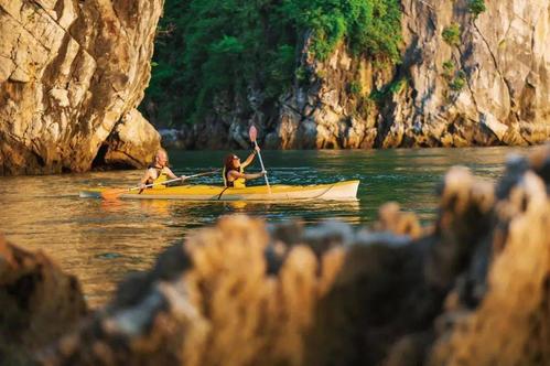 Học sinh trường THCS, THPT Lê Quý Đôn mạnh dạn giao lưu tại buổi tuyên truyền chuyên đề.