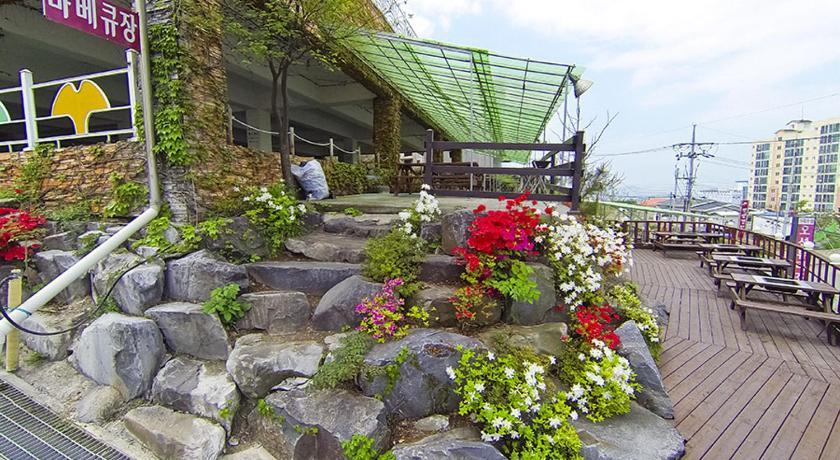 Phòng Hậu cần tổ chức gặp mặt kỷ niệm 55 năm Ngày thành lập đơn vị