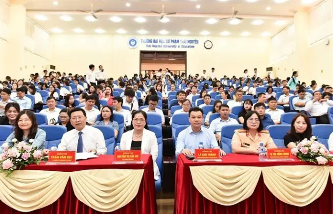 Đại biểu dự hội nghị