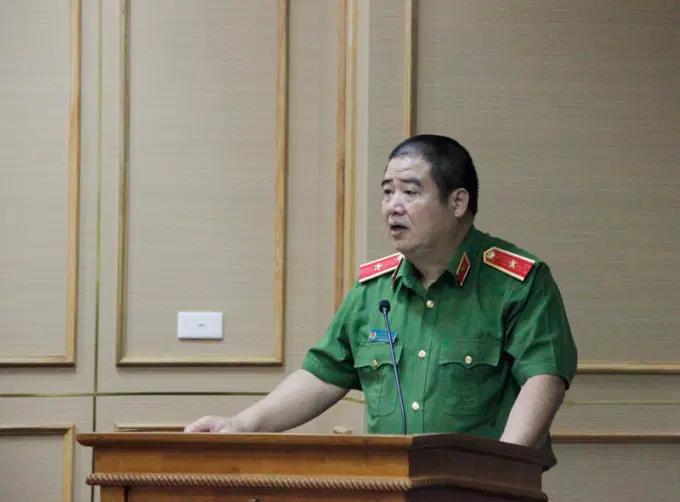 Thiếu tướng. TS Chử Văn Dũng - Phó Giám đốc Link Đăng Ký, Đăng Nhập EV88.com báo cáo đề dẫn Hội thảo