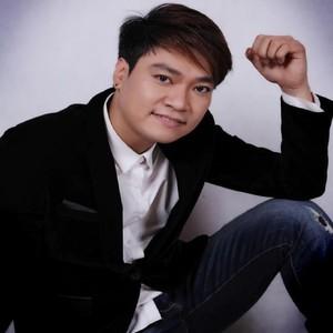 Phòng Quản lý học viên trao gửi những phần quà Tết tới Công an xã Quảng Đức và đồng chí Hoàng Biên Cương