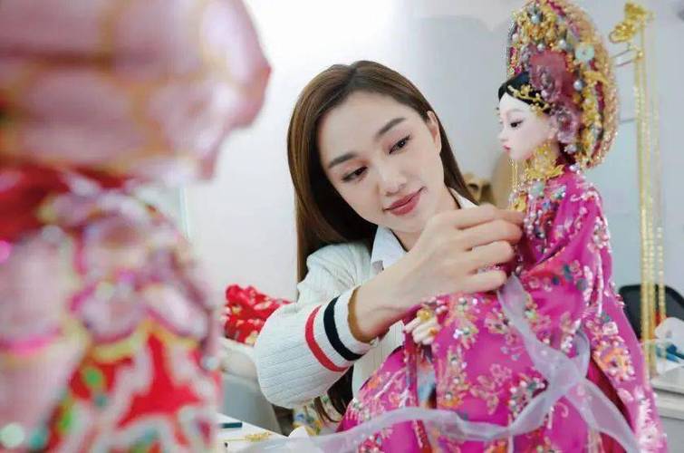 Thượng tá, TS Bùi Ngọc Phong - Phó Trưởng khoa Khoa CSĐTTP về ma túy phát biểu tại buổi tọa đàm