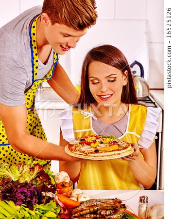 Nghiên cứu bỏ hình phạt tử hình với một số tội danh, thay bằng tù chung thân không giảm án
