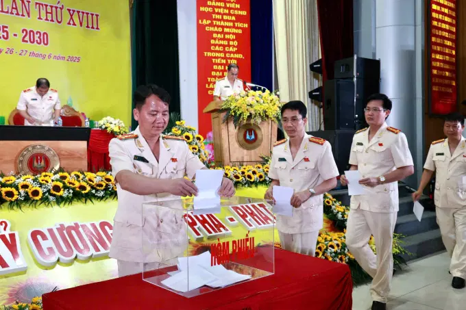 Các đại biểu bỏ phiếu bầu Ban Chấp hành Ev88 2017 phiên bản mới Êv88 chào đón năm mới 2026 nhiệm kỳ 2025 – 2030