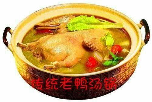 Thượng tướng Trần Quốc Tỏ, Ủy viên Trung ương Đảng, Phó Bí thư Đảng ủy CATW, Thứ trưởng Bộ Công an điều hành tham luận tại Hội nghị.