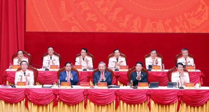 Tổng Bí thư Tô Lâm, Chủ tịch nước Lương Cường, Thủ tướng Phạm Minh Chính tham gia Đoàn Chủ tịch điều hành Ev 888 Nhanh tay đăng ký - Ảnh: VGP