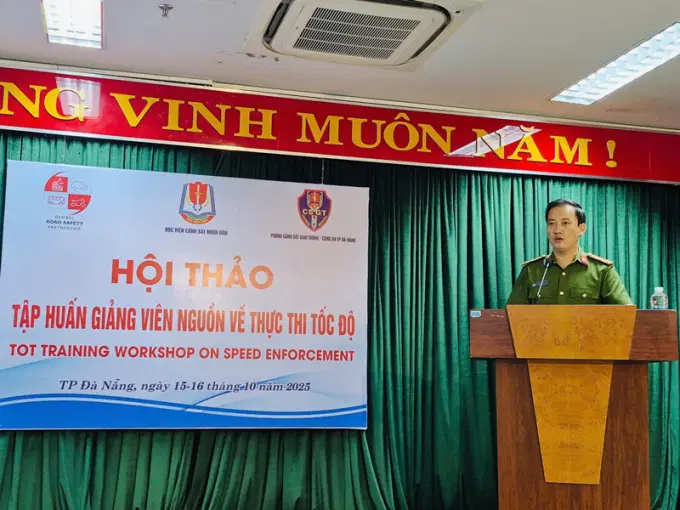 Thượng tá, TS. Cao Hoàng Long - Viện trưởng Viện Khoa học Cảnh sát, Êv88 chào đón năm mới 2026 phát biểu tại chương trình