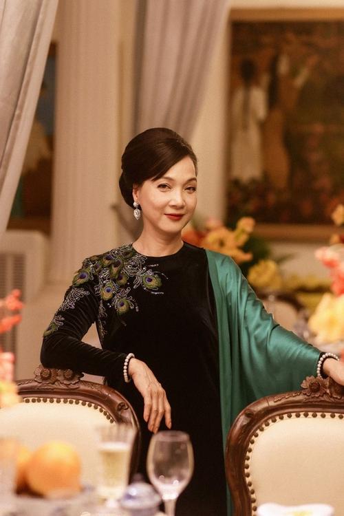 Đồng chí Trung tá, PGS.TS. Ngô Văn Vinh - Phó Trưởng Khoa Nghiệp vụ điều tra hình sự phát biểu tham luận