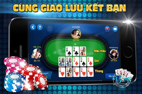 Thiếu tướng, TS. Chử Văn Dũng và Thượng tá, ThS. Vũ Thanh Tùng điều hành phần tham luận