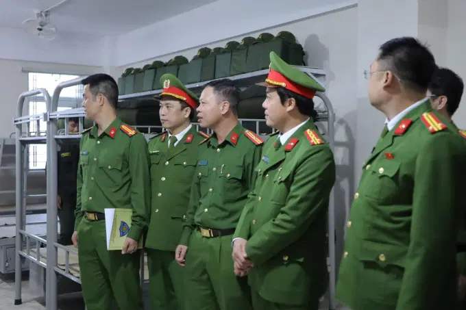 Đoàn công tác nắm tình hình Ev88 3676 Link đăng nhập chính thức, rèn luyện, sinh hoạt của học viên khoá D51