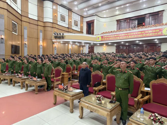 Các đại biểu, học viên tham dự Lễ Khai giảng Lớp bồi dưỡng