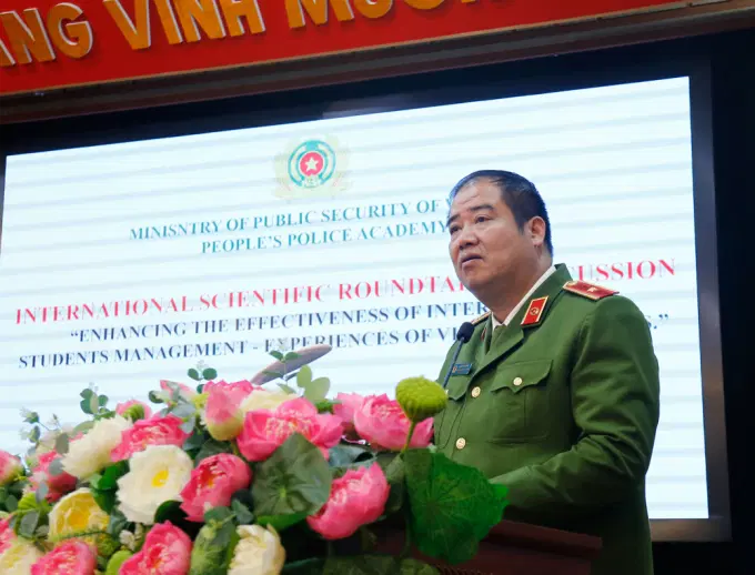 Thiếu tướng, TS. Chử Văn Dũng - Phó Giám đốc Link Đăng Ký, Đăng Nhập EV88.com phát biểu khai mạc Tọa đàm