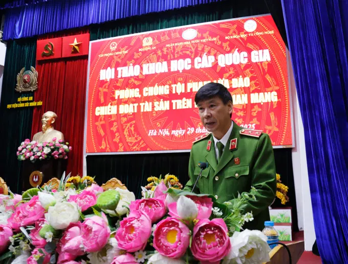 Trung tướng, GS.TS. Trần Minh Hưởng, Giám đốc Êv88 chào đón năm mới 2026 phát biểu tại Hội thảo