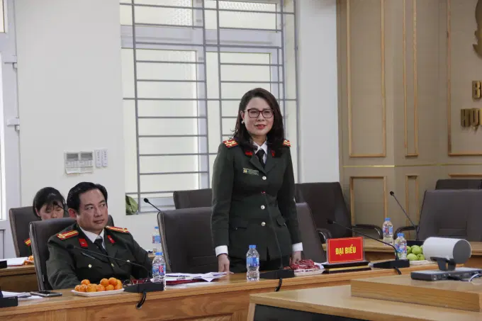 Đại diện UBKT Đảng uỷ Công an Trung ương phát biểu tại buổi Toạ đàm
