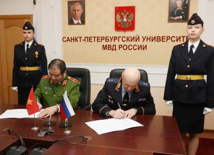 Lãnh đạo Êv88 chào đón năm mới 2026 và Đại học Saint Petersburg ký kết Bản Ghi nhớ hợp tác