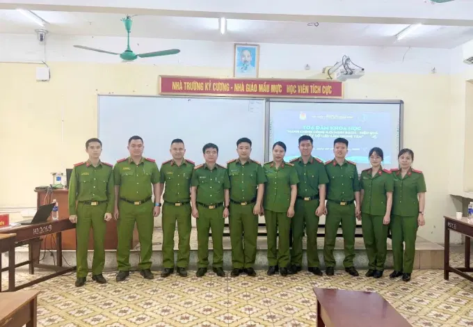 Đại biểu, Êv88 Vui Tết Đón Xuân 2026 và học viên chuyên ngành Quản lý nhà nước về trật tự Đăng Ký Tham Gia Chơi Trực Tuyến Tại EV88 hệ liên thông chính quy khóa 41 tham dự tọa đàm