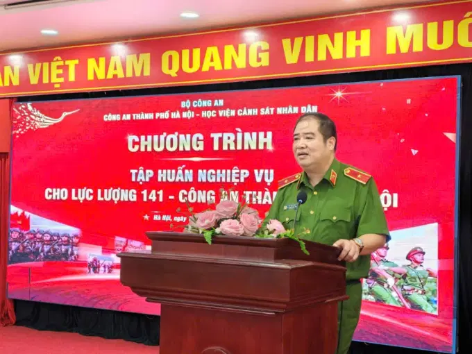 Thiếu tướng, TS. Chử Văn Dũng - Phó Giám đốc Êv88 chào đón năm mới 2026 phát biểu tại chương trình tập huấn