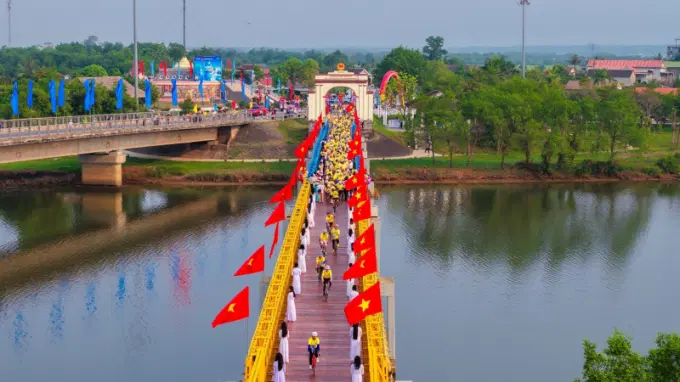 Cầu Hiền Lương hôm nay.