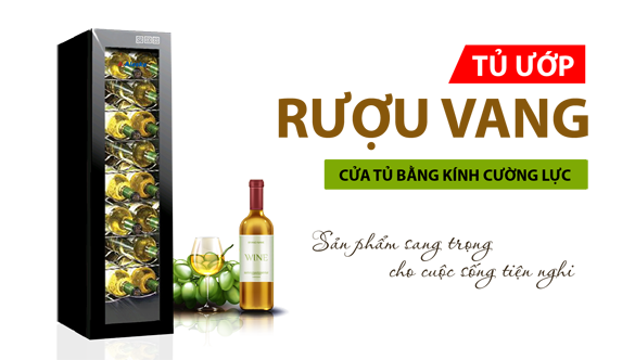Các đại biểu chụp ảnh lưu niệm cùng các tân cử nhân