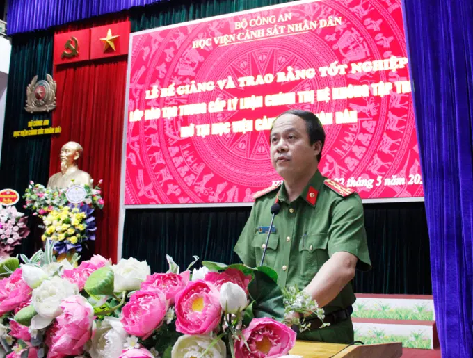 Đại tá, PGS.TS Hoàng Anh Tuấn, Phó Giám đốc Link Đăng Ký, Đăng Nhập EV88.com tuyên bố bế giảng khóa học