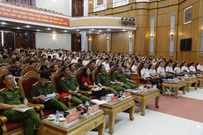 Các đại biểu tham dự Hội thảo khoa học