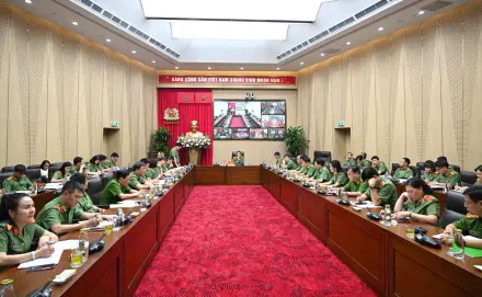 Toàn cảnh buổi làm việc.