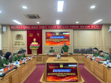 Các đại biểu tham dự Hội thảo
