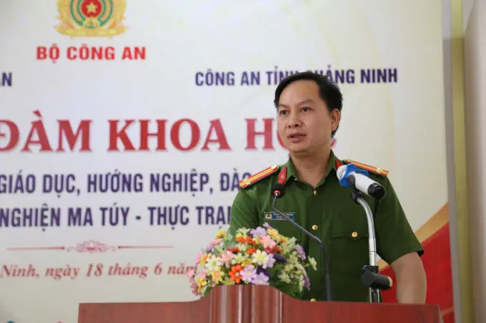 Trung tá Phạm Văn Trọng - Trưởng Cơ sở cai nghiện Công an tỉnh Quảng Ninh phát biểu tại Toạ đàm