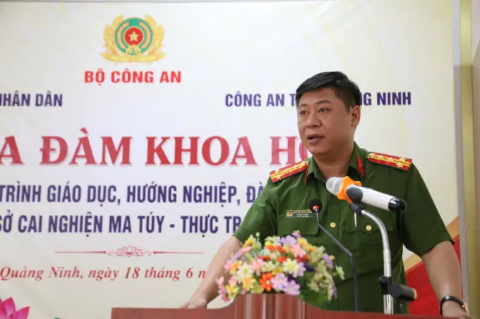 Đại tá Nguyễn Quang Dũng – Trưởng phòng Nhà cái Ev88 game casino nổi tiếng về ma túy, Công an tỉnh Quảng Ninh phát biểu tại Toạ đàm