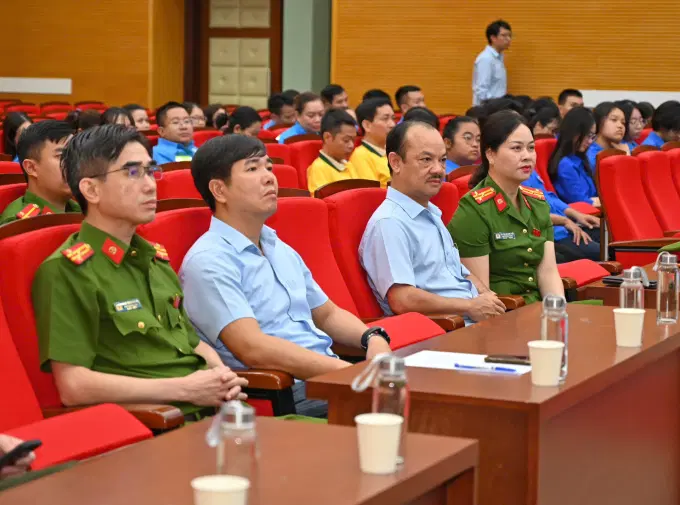 Đại biểu dự Chương trình