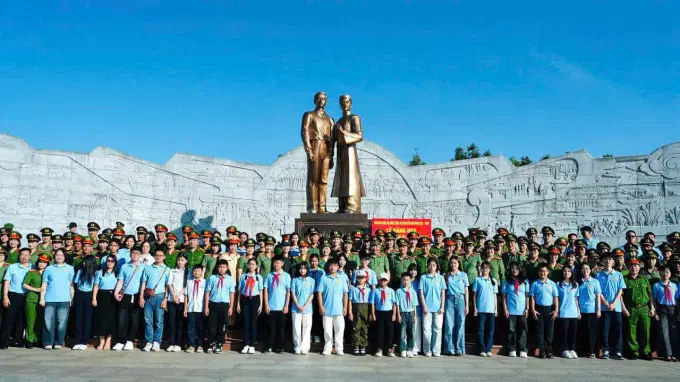 Các đại biểu tham gia nhiều hoạt động ý nghĩa trong khuôn khổ chương trình