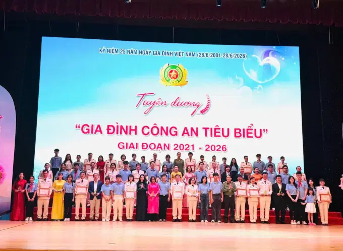58 gia đình Công an tiêu biểu được tuyên dương tại chương trình