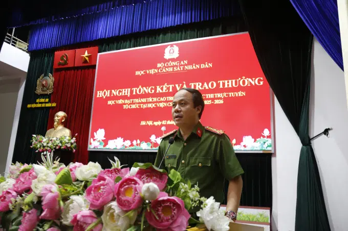 Đại tá, PGS.TS. Hoàng Anh Tuấn, Phó Giám đốc Link Đăng Ký, Đăng Nhập EV88.com phát biểu tại buổi lễ