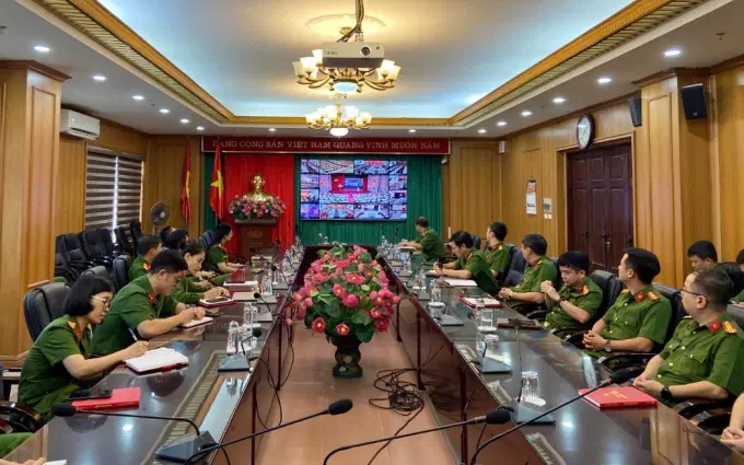 Toàn cảnh Hội nghị trực tuyến tại điểm cầu Êv88 chào đón năm mới 2026